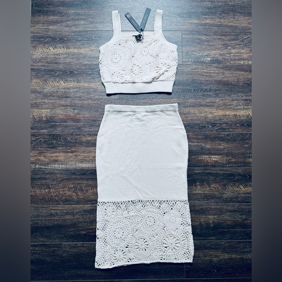 House of Harlow 1960 Dresses & Skirts - House Of Harlow 1960 Two-Piece Crocheted Skirt Set M